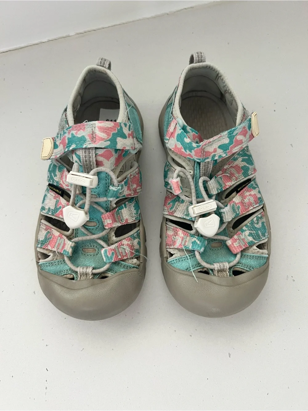 MKEEN Newport H2 Kids Sandals Size 13 Teal Pink Floral Water Shoes Sport